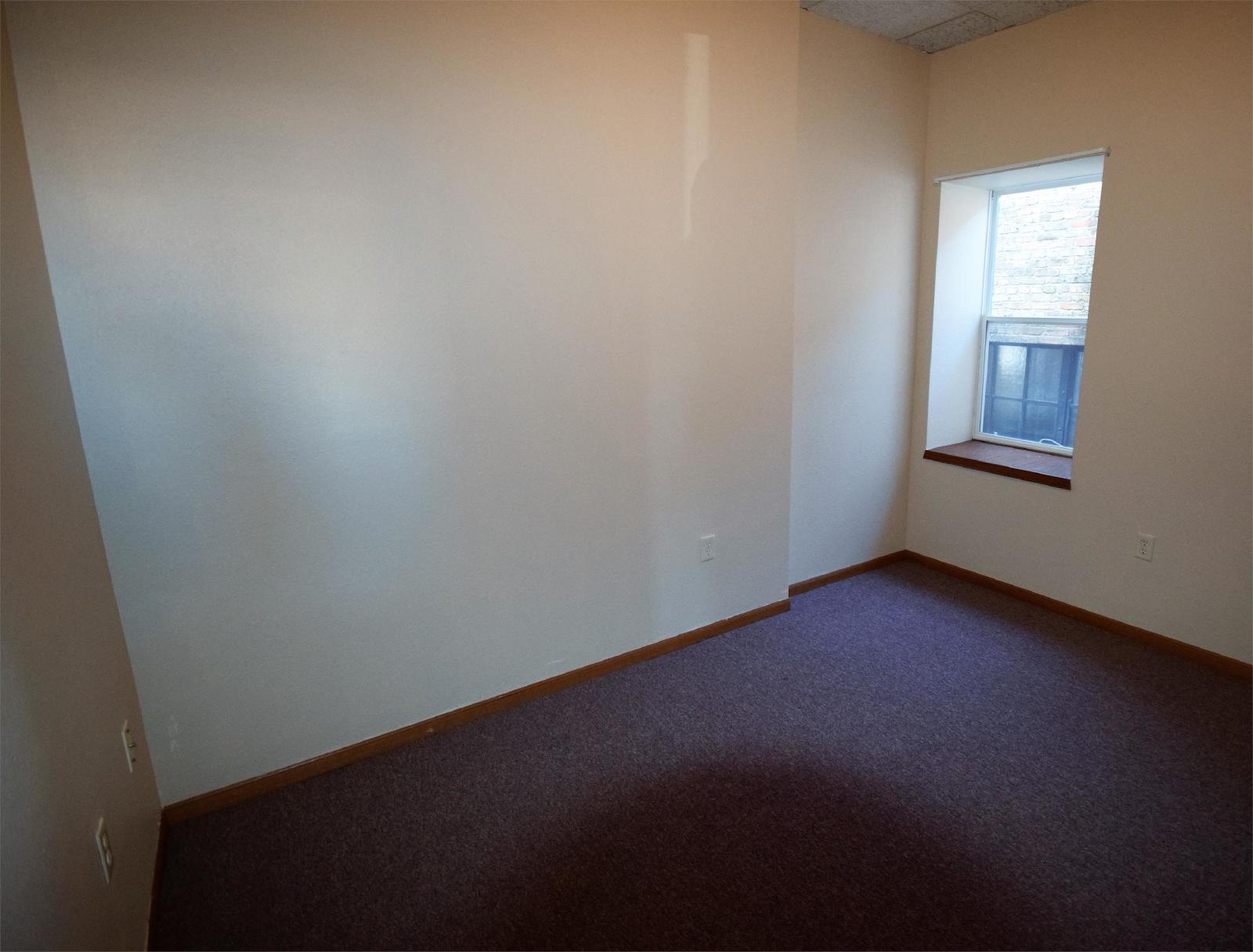 88 S Portland, Fond du lac - 203 property image