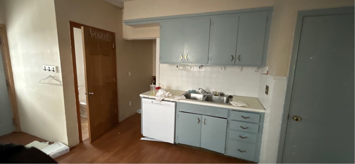 415 Amherst - 1 property image