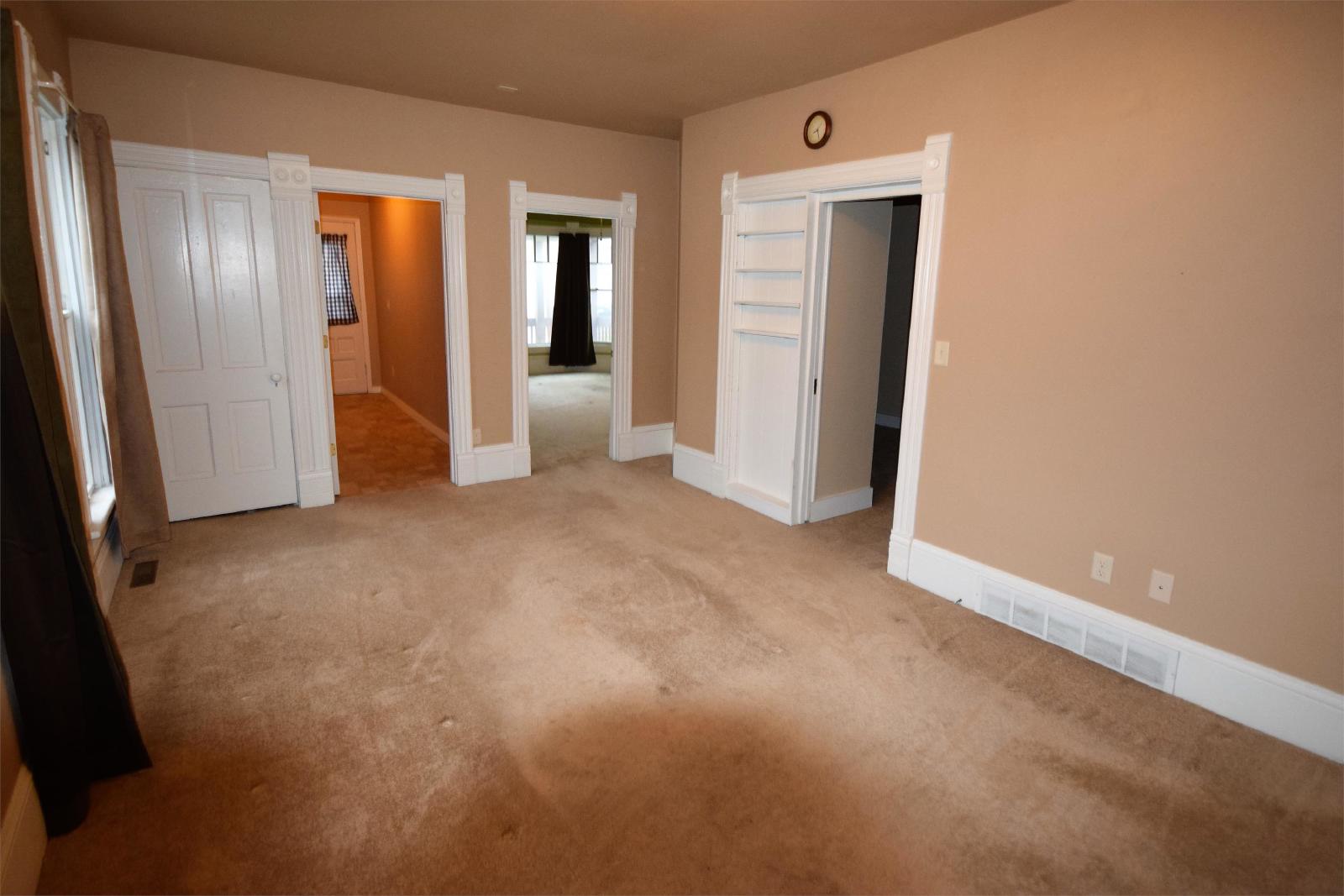 400 Walnut St - 1 property image