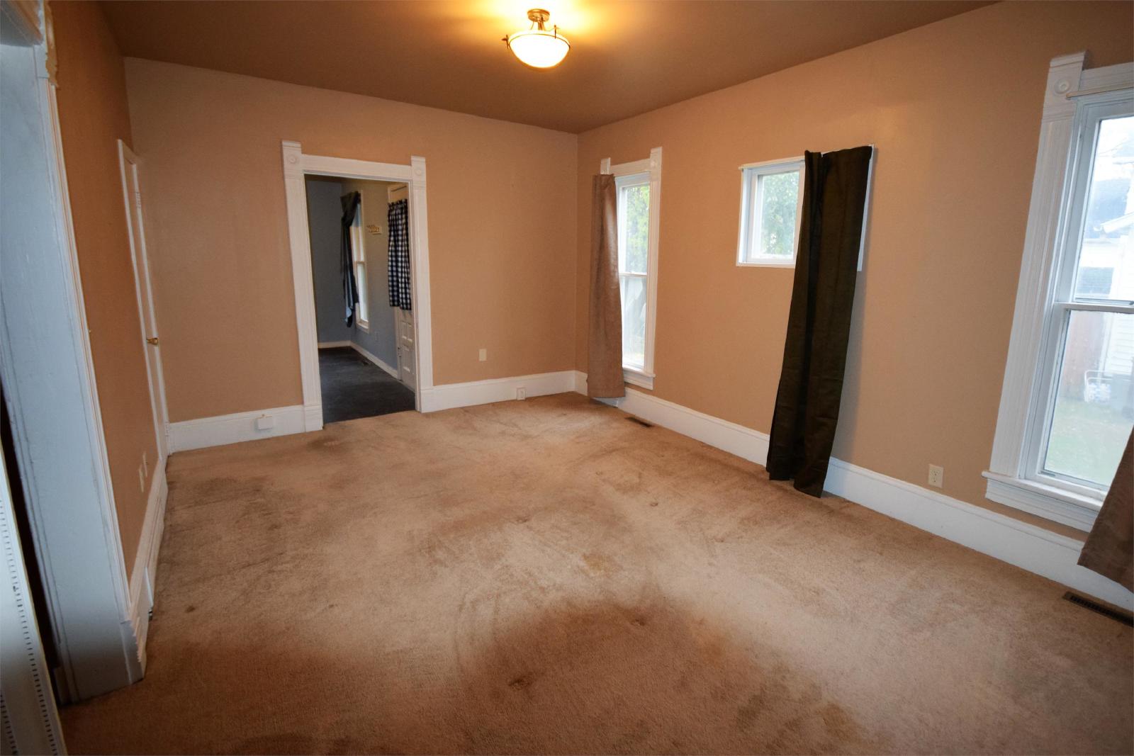 400 Walnut St - 1 property image