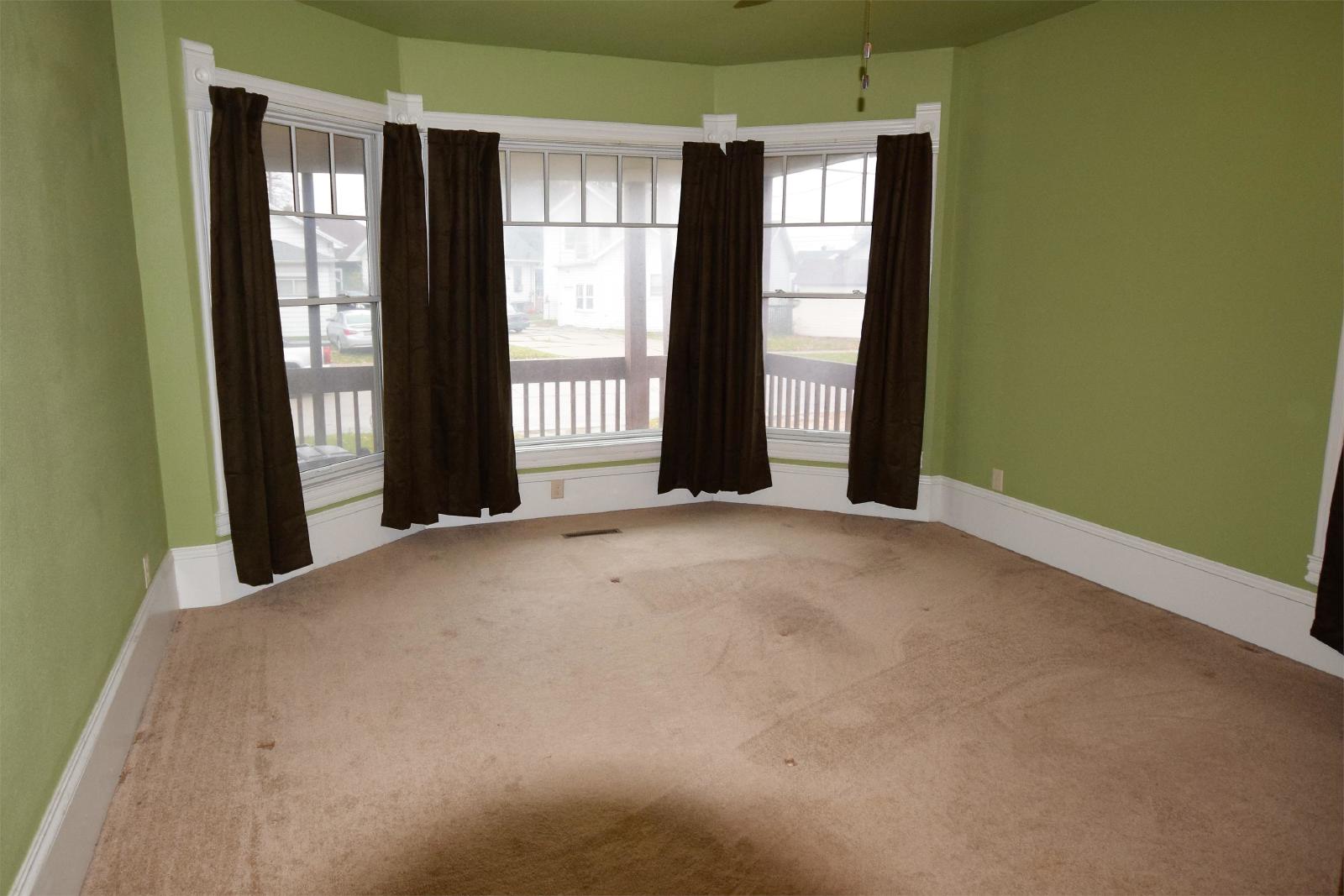 400 Walnut St - 1 property image