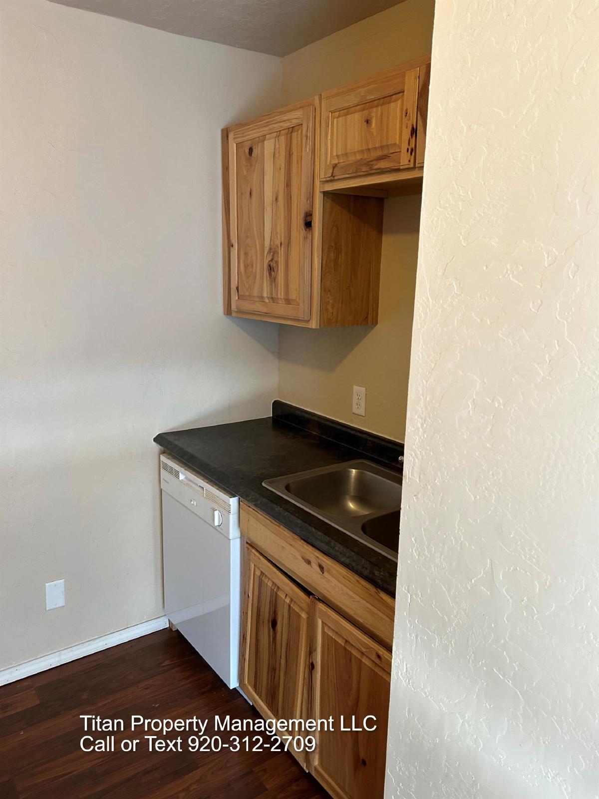 413 S. Walnut, Appleton - C property image