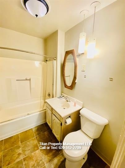 527 Merritt Avenue - 2 property image