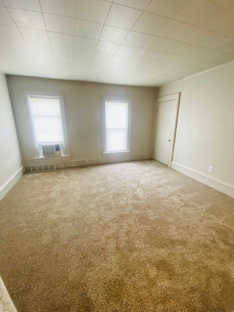 527 Merritt Avenue - 2 property image
