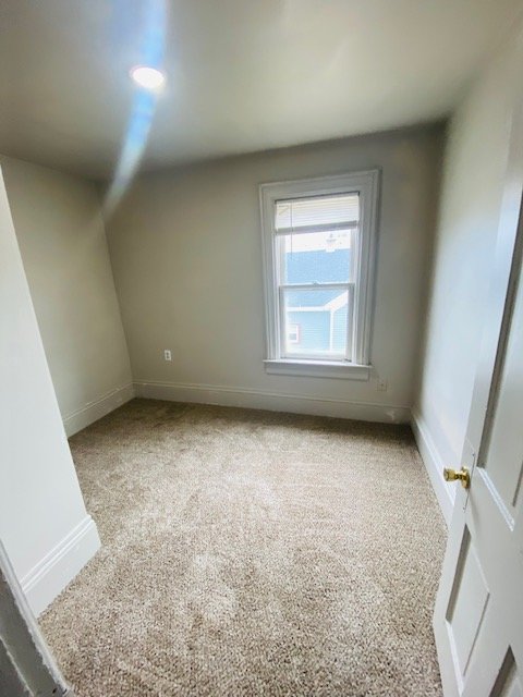 527 Merritt Avenue - 2 property image