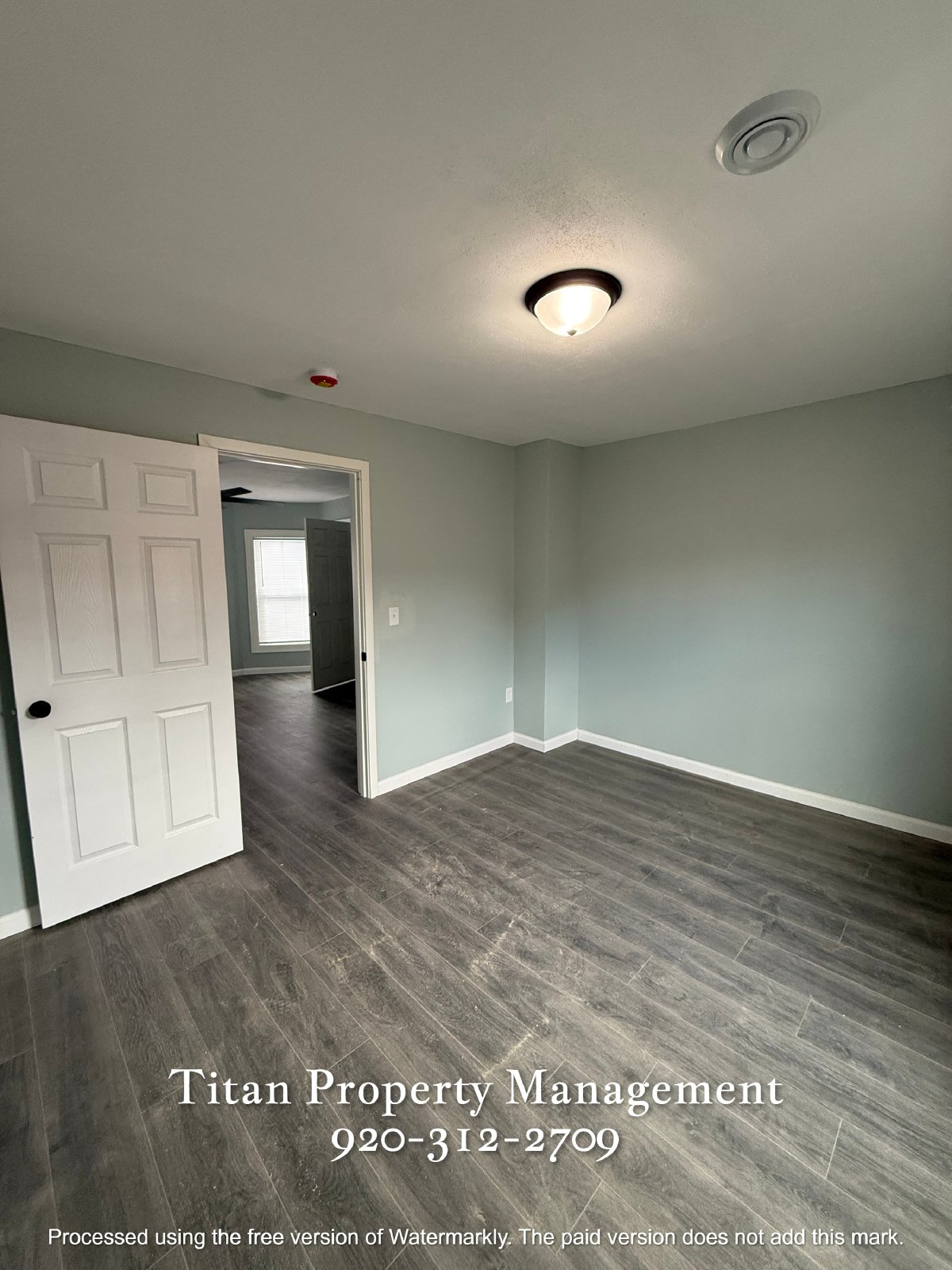 924 Wisconsin St - 2 property image