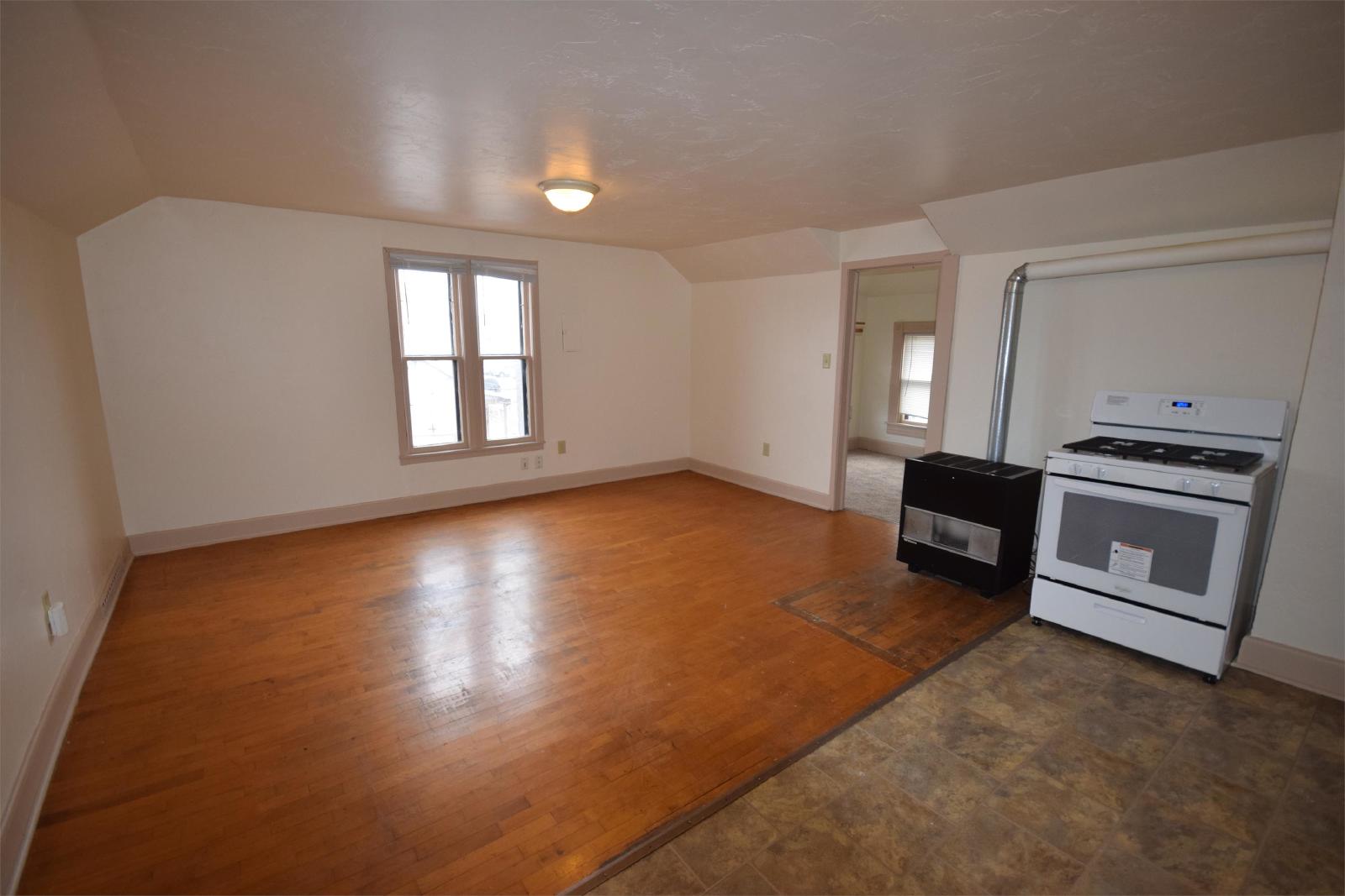 610 W. 9th Ave - 2 property image