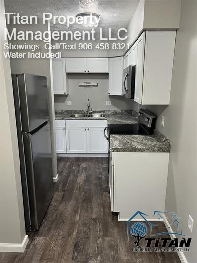 605 Lakeshore Drive - 2 property image