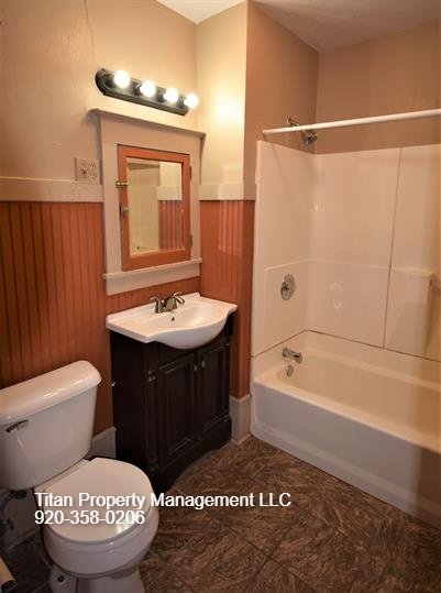 213 West Lincoln Avenue - 1 property image