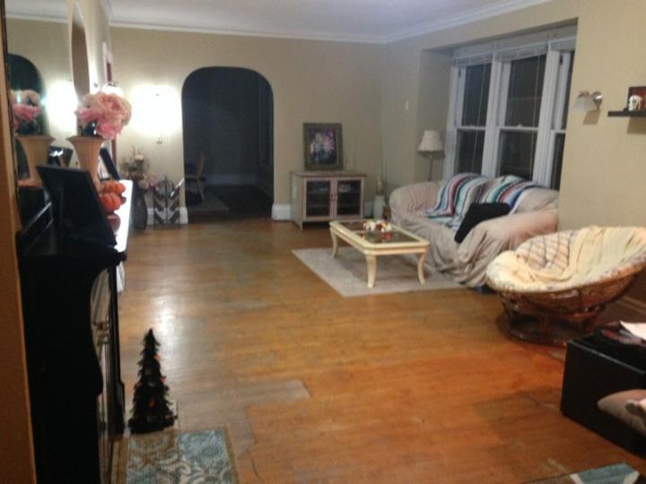 415 Amherst - 1 property image